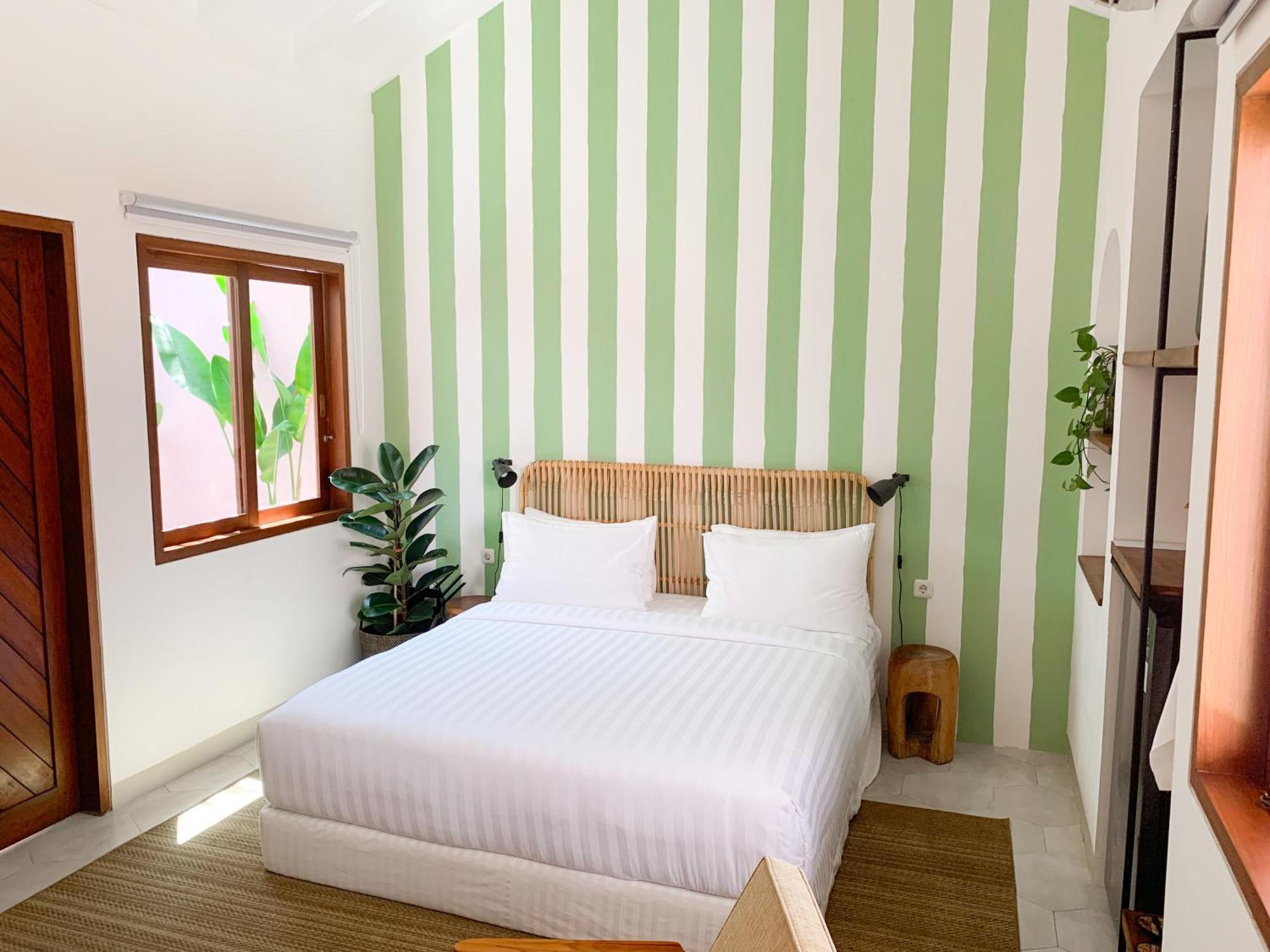 Happy Together By Kresna Hospitality Seminyak Extérieur photo